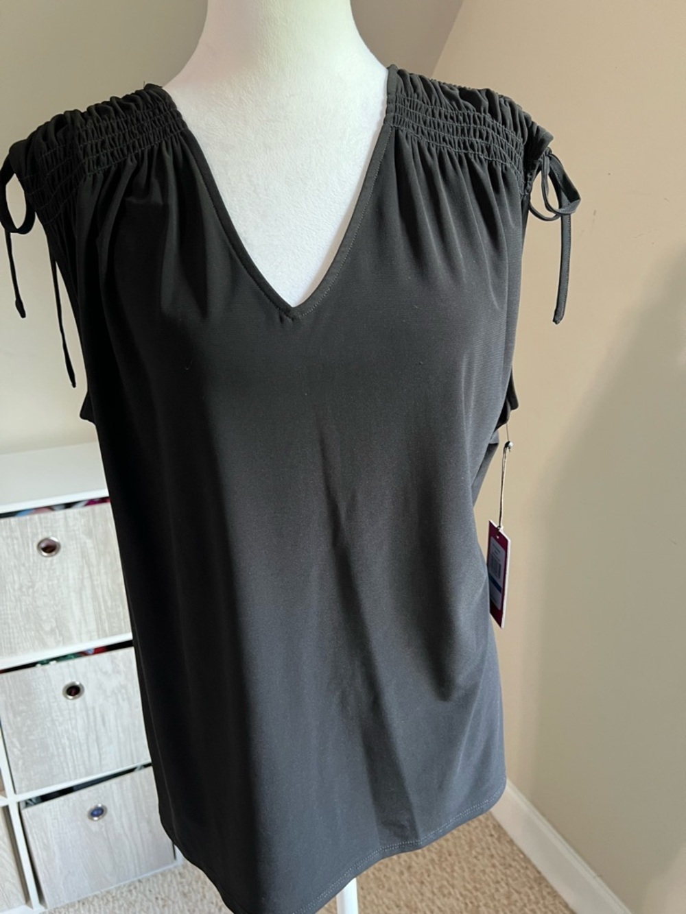 Vince Camuto Black V-Neck Smocked Shoulder Tank